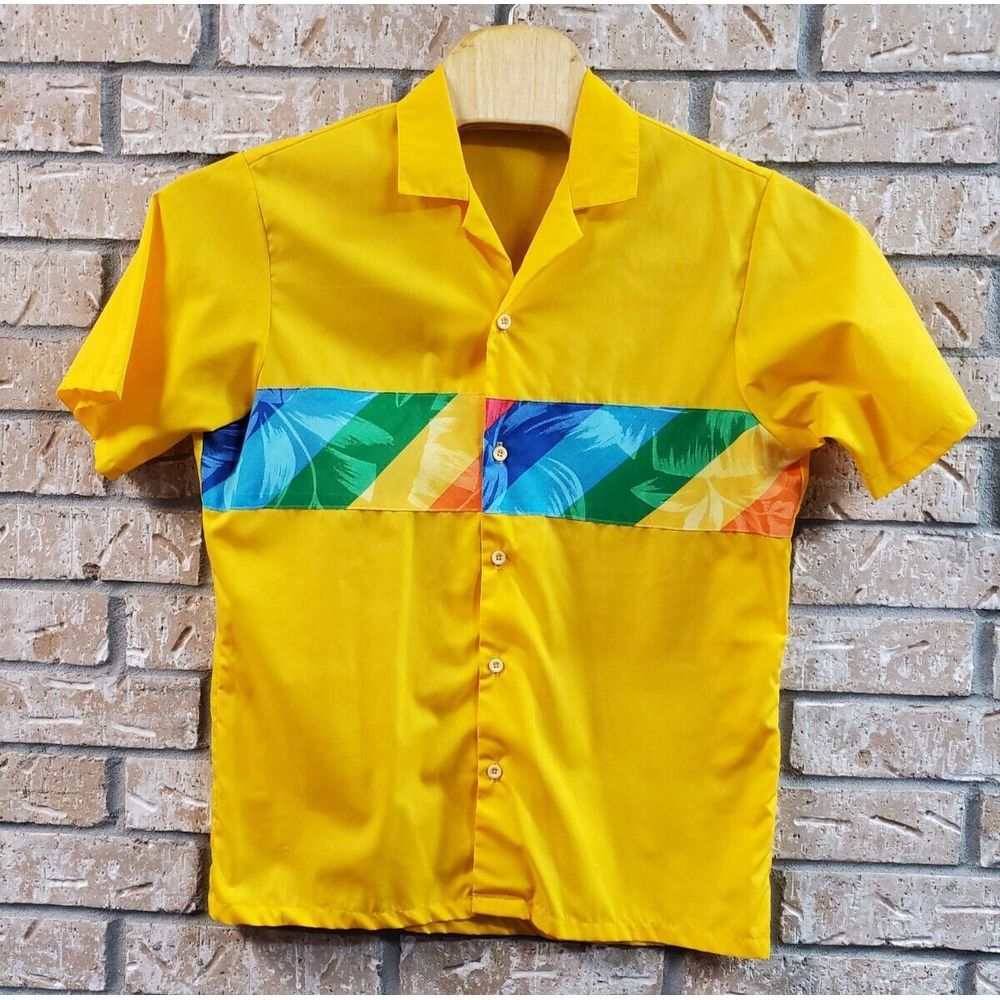 Endless Summer Vintage‎ Hawaiian Shirt Men Size Medium Beach Yellow Made in USA